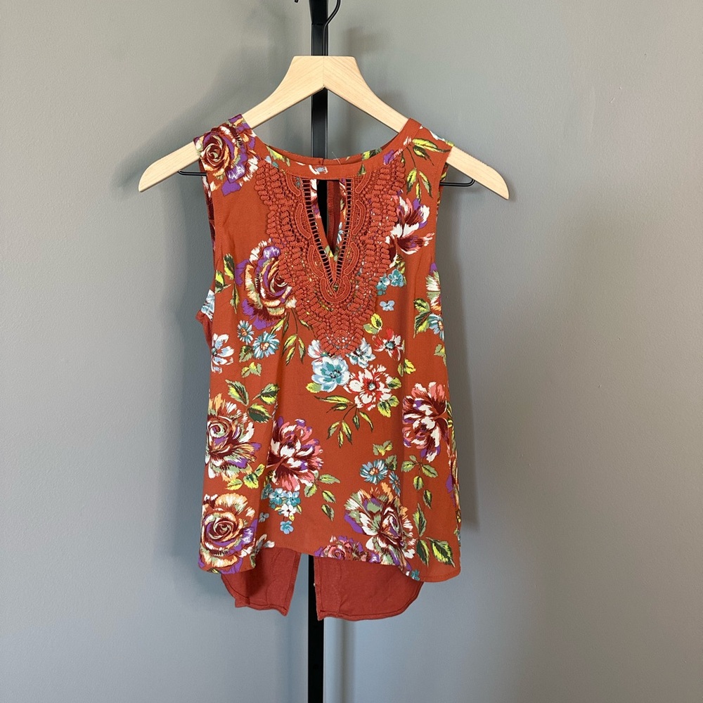 NWT Daniel Rainn Petite Extra Small Sleeveless Blouse‎ Lace Keyhole Floral
